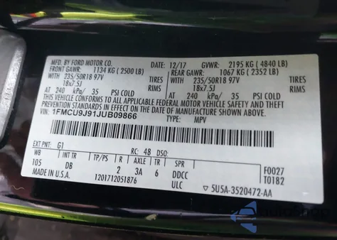 2018 Ford Escape Titanium z USA, uszkodzony, nr VIN 1FMCU9J91JUB09866